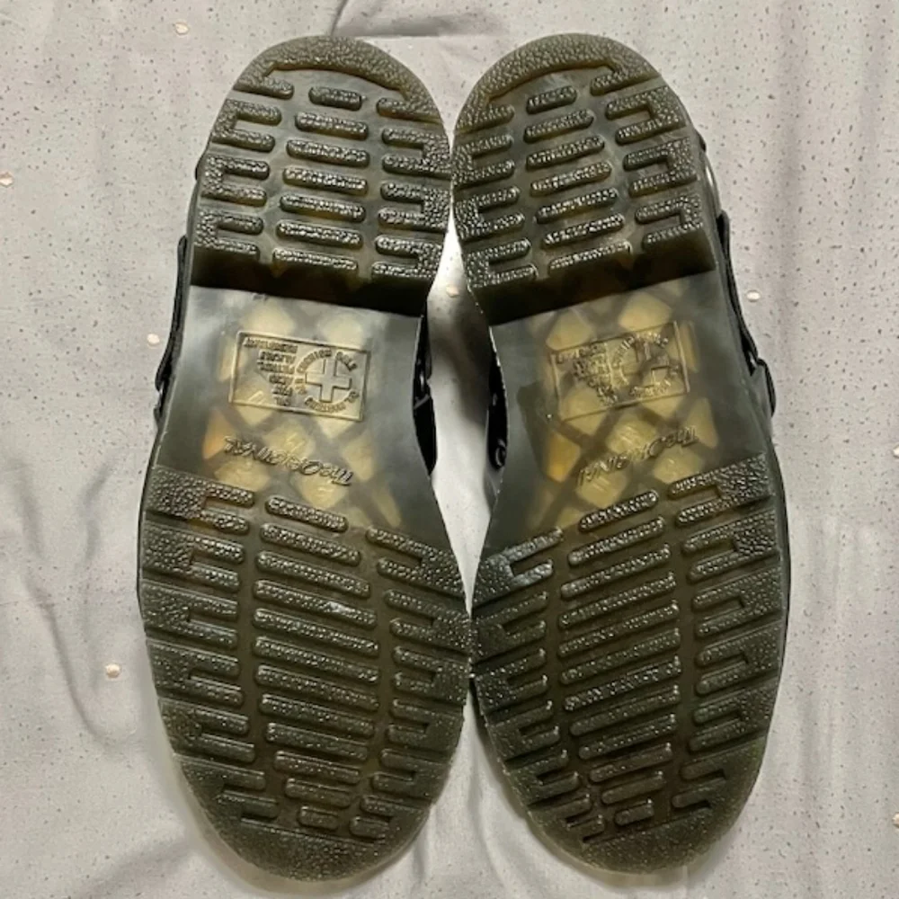Dr. Martens Henree polished smooth leather buckle shoes women's size 6 mens 5 - Picture 3 of 7